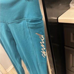 VS XS workout pants